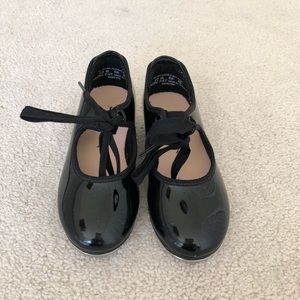 Toddler girls capezio tap shoes 10m